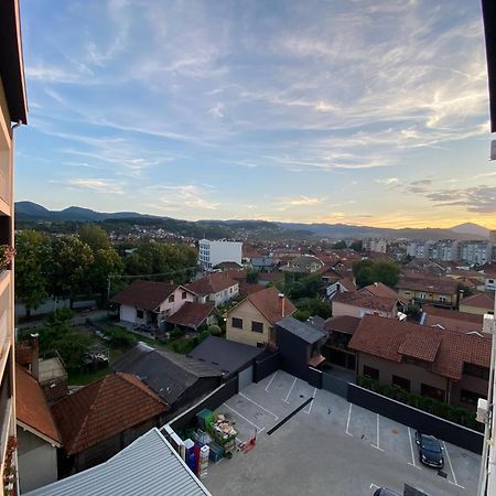 Cool Apartments With Free Parking Čačak Exteriér fotografie